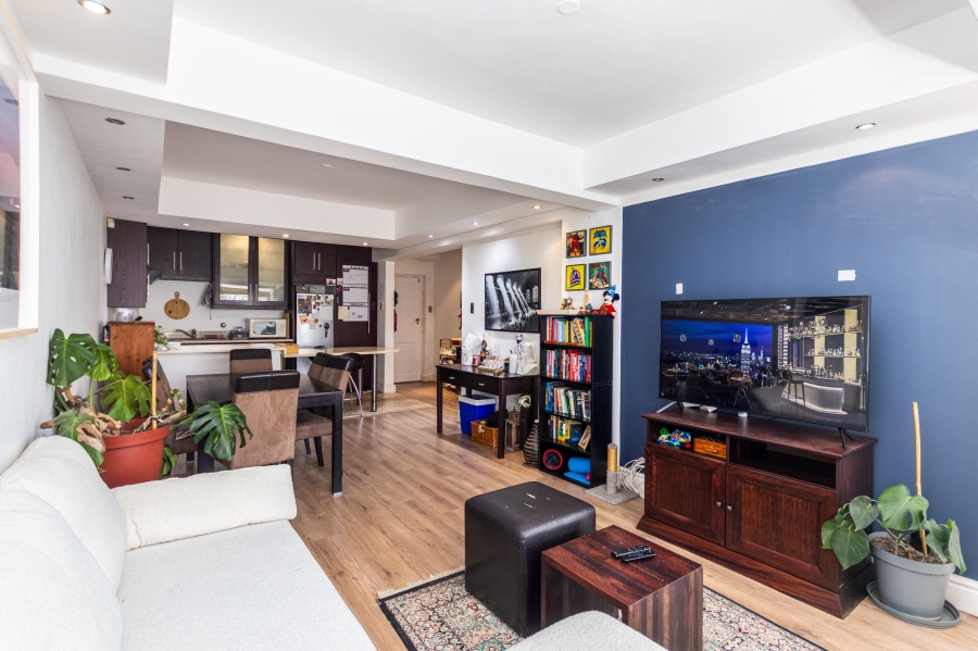 2 Bedroom Property for Sale in Sea Point Western Cape